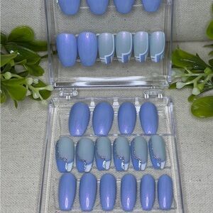Short/medium coffin shape periwinkle press on nails set of 26